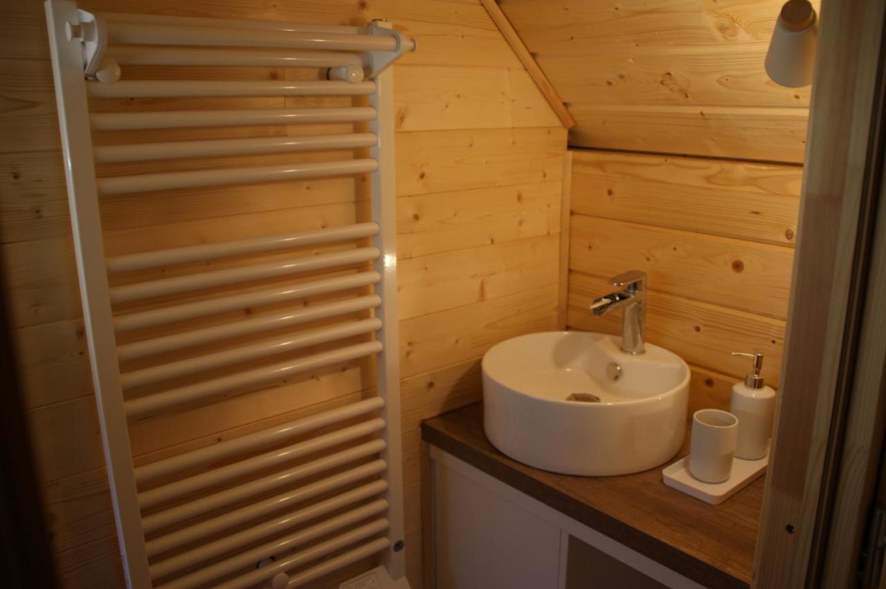 Les Cabanes Du Grand Nord Pradines  Eksteriør bilde